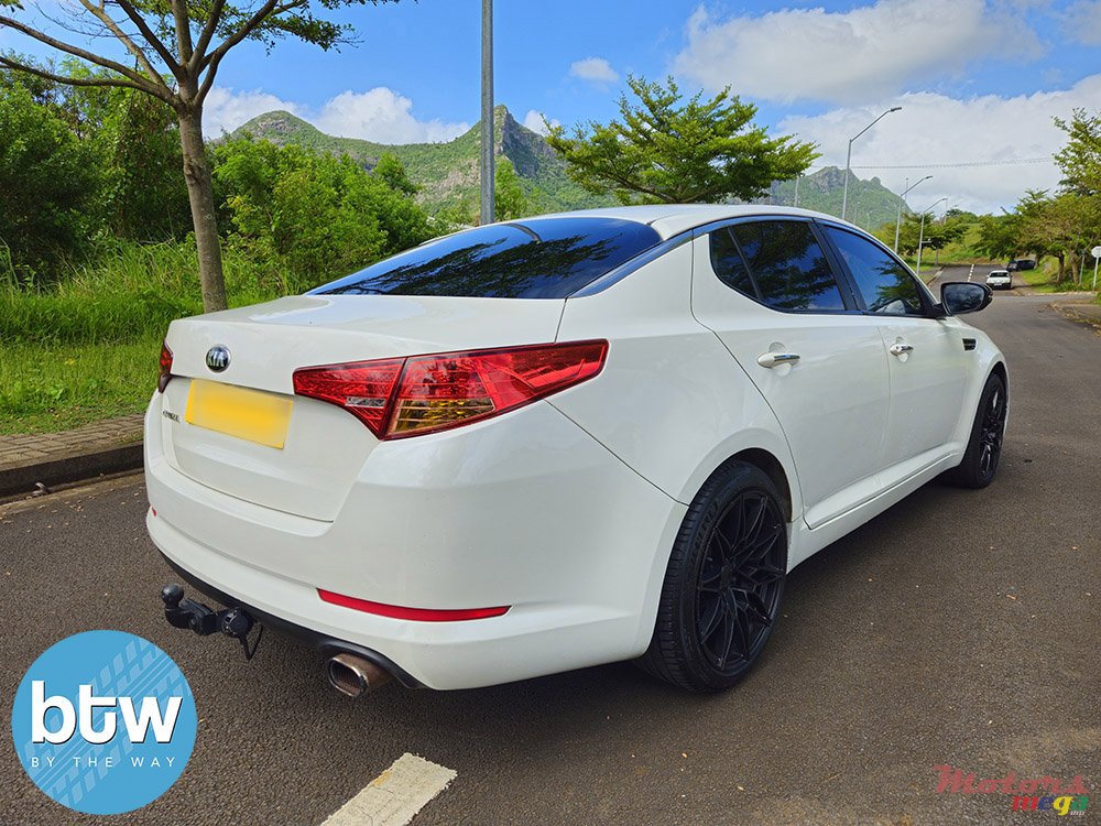 2013' Kia Optima EX 2.0 photo #4