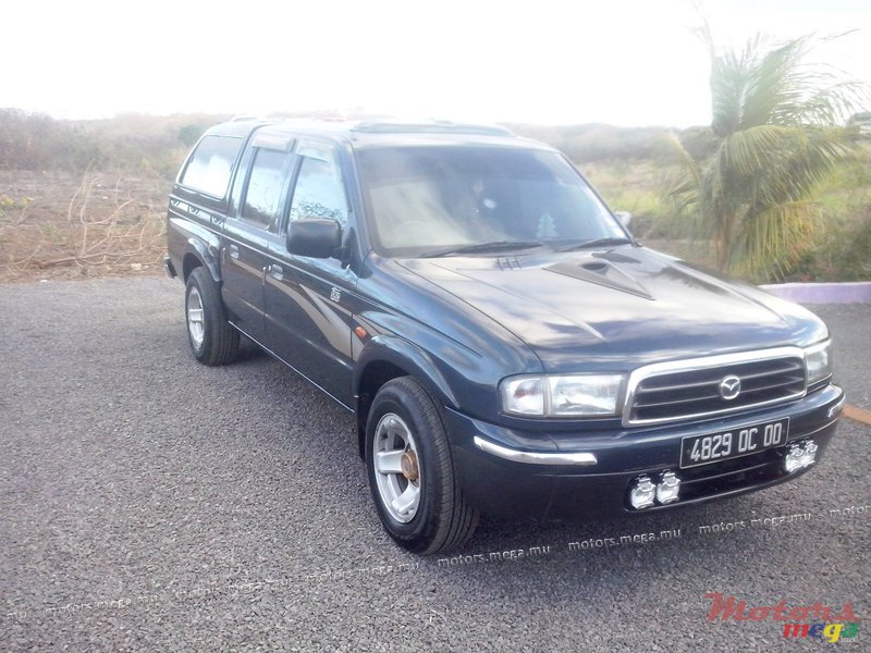 2000' Mazda photo #1