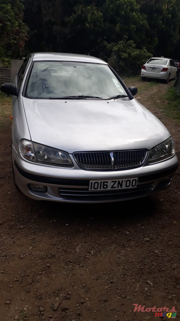 2000' Nissan Sunny photo #3