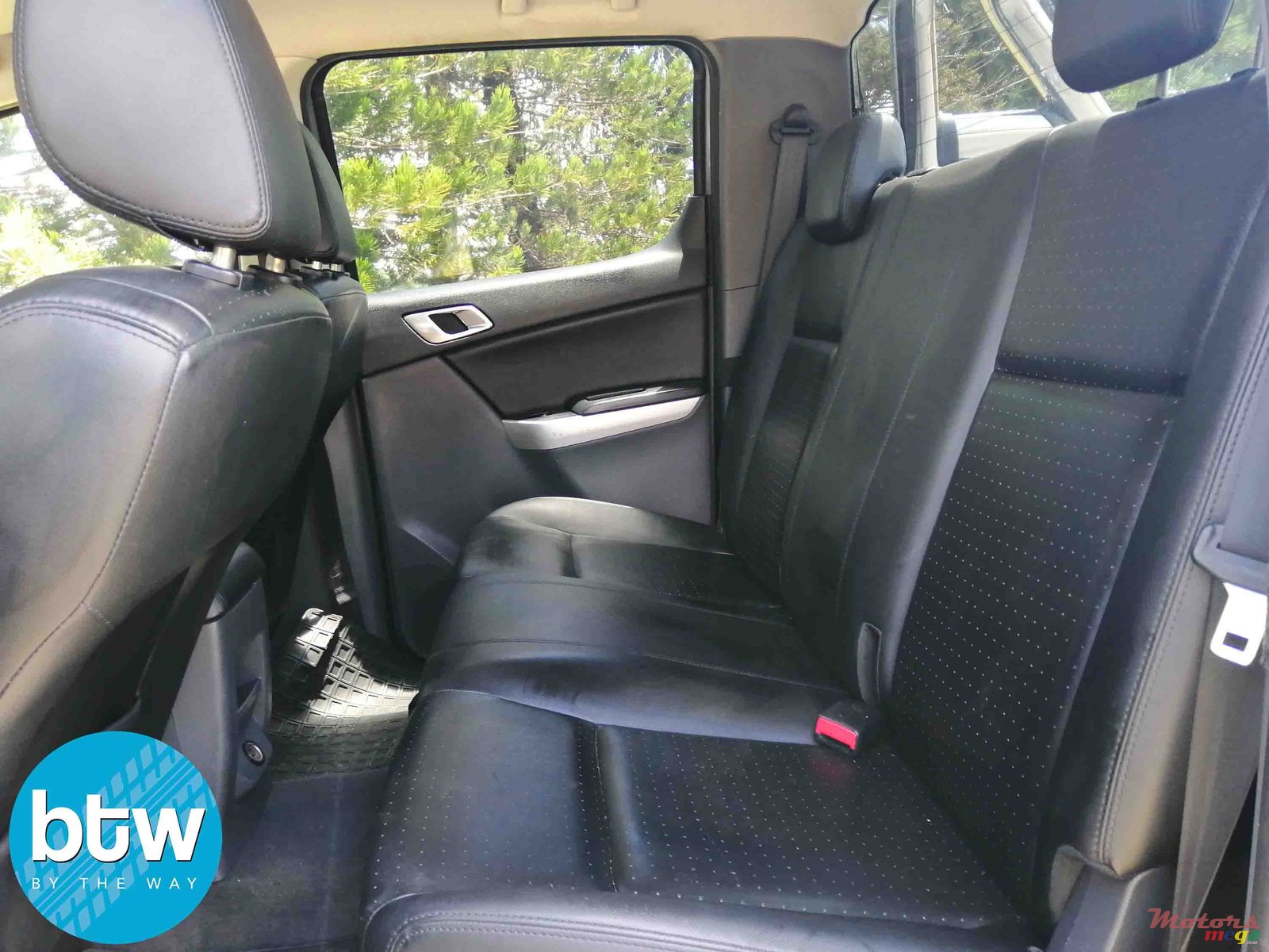 2015' Mazda BT-50 photo #4