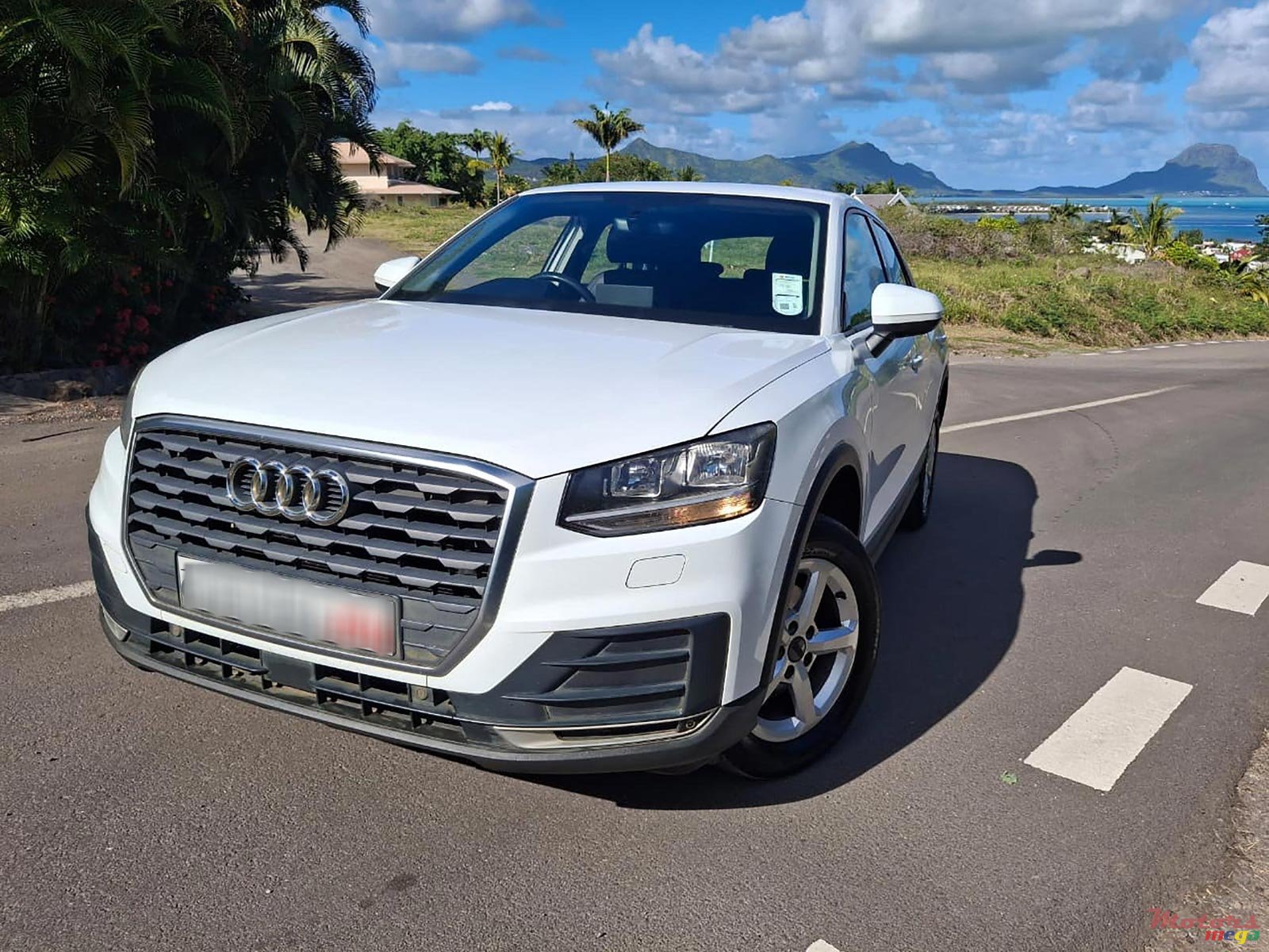 2020' Audi Q2 1.0 TFSI photo #2