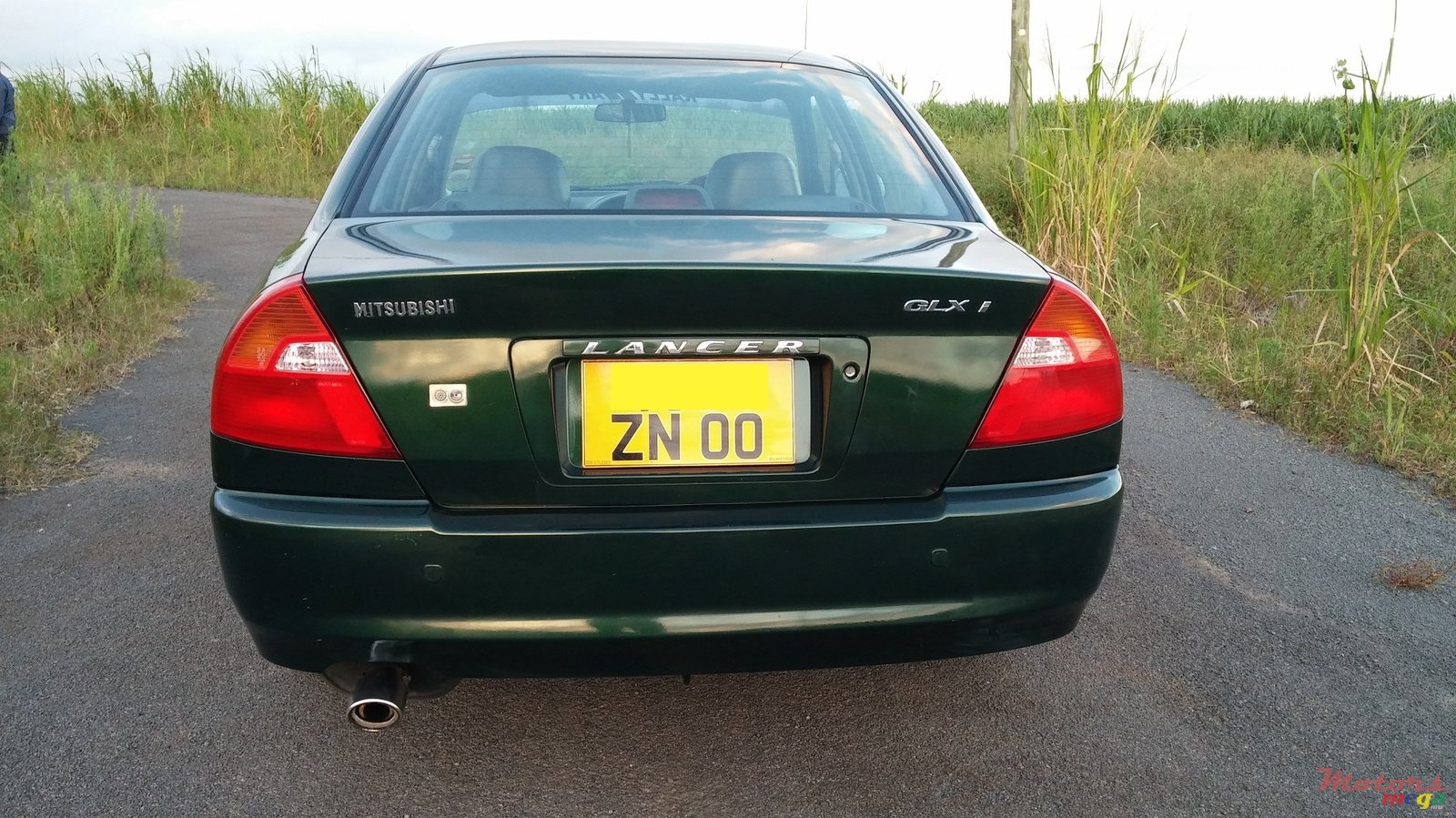 2000' Mitsubishi Lancer GLXi photo #2