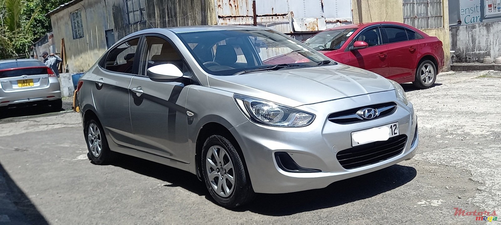 2012' Hyundai Accent photo #5