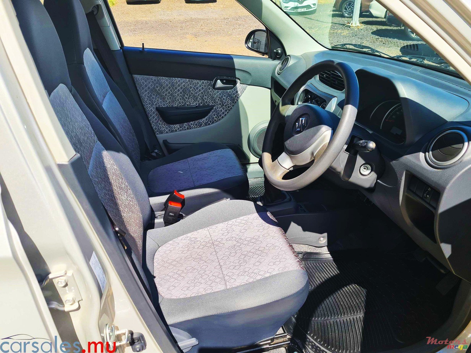 2019' Suzuki Alto 800 photo #4