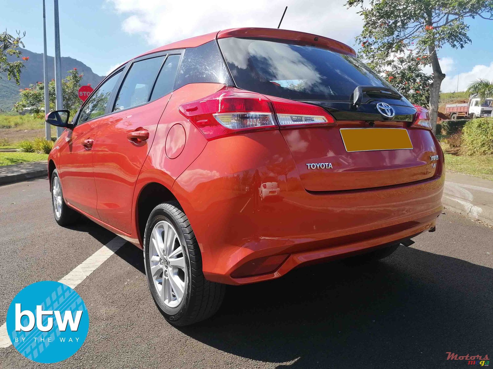 2019' Toyota Yaris photo #3