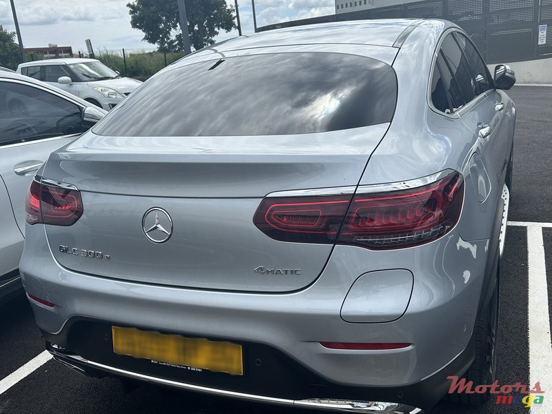 2024' Mercedes-Benz GLC 300 photo #2