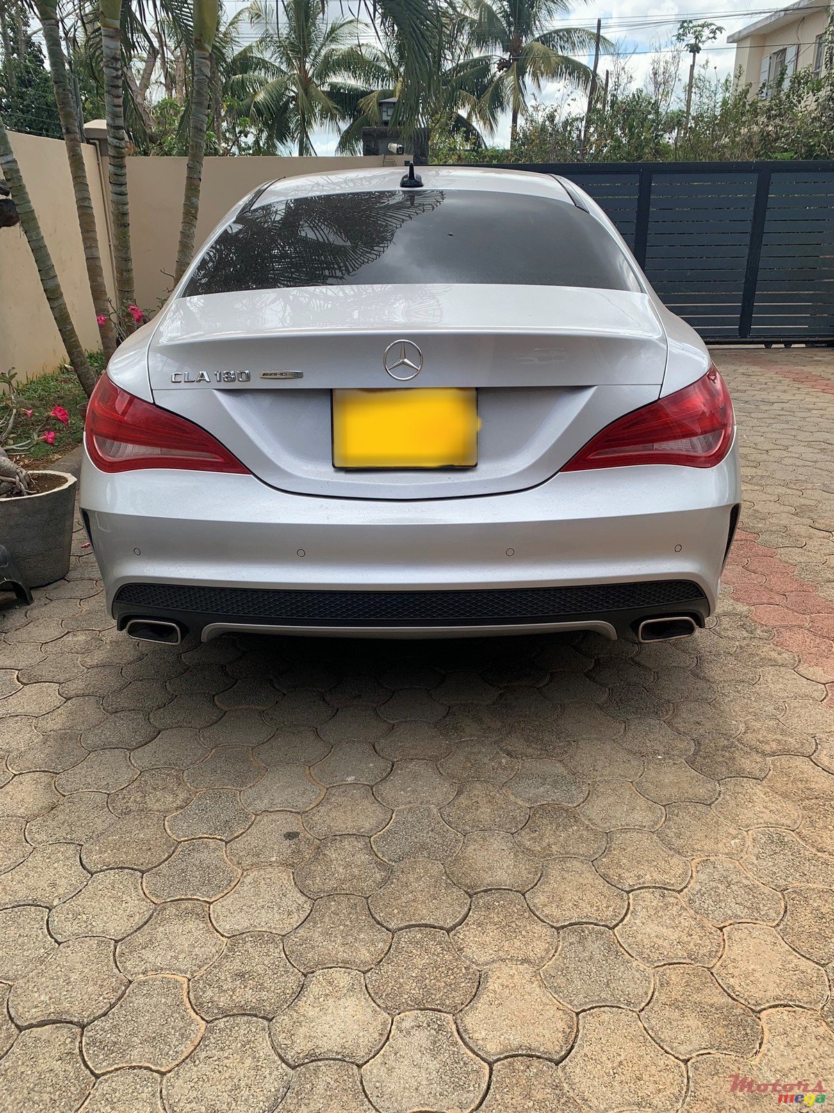 2014' Mercedes-Benz CLA 180 photo #2