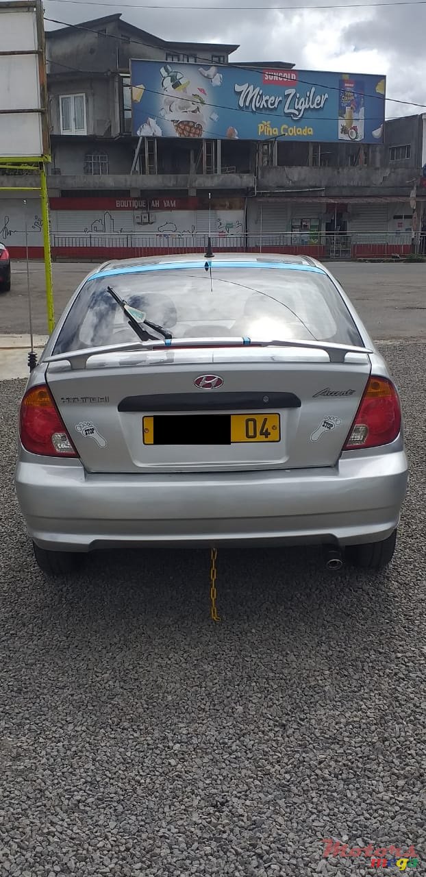 2004' Hyundai Accent photo #6