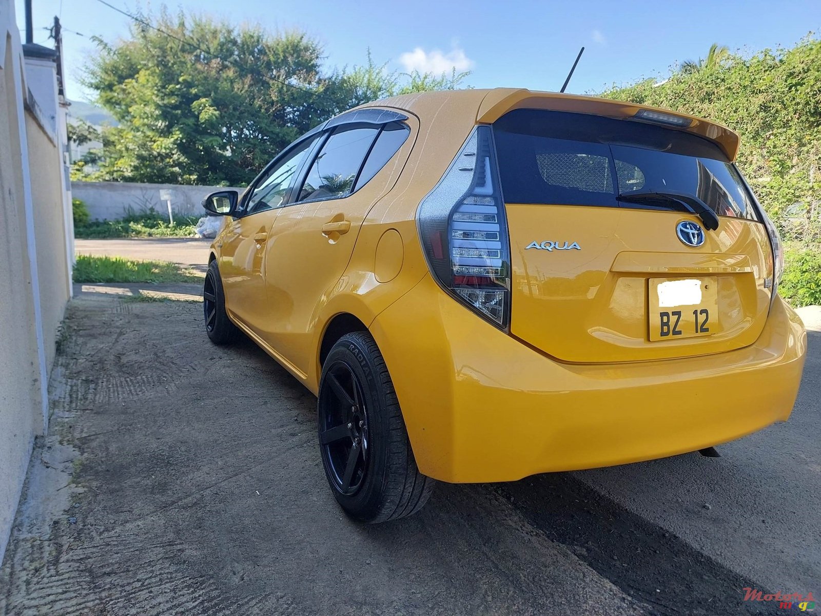 2012' Toyota Aqua photo #4