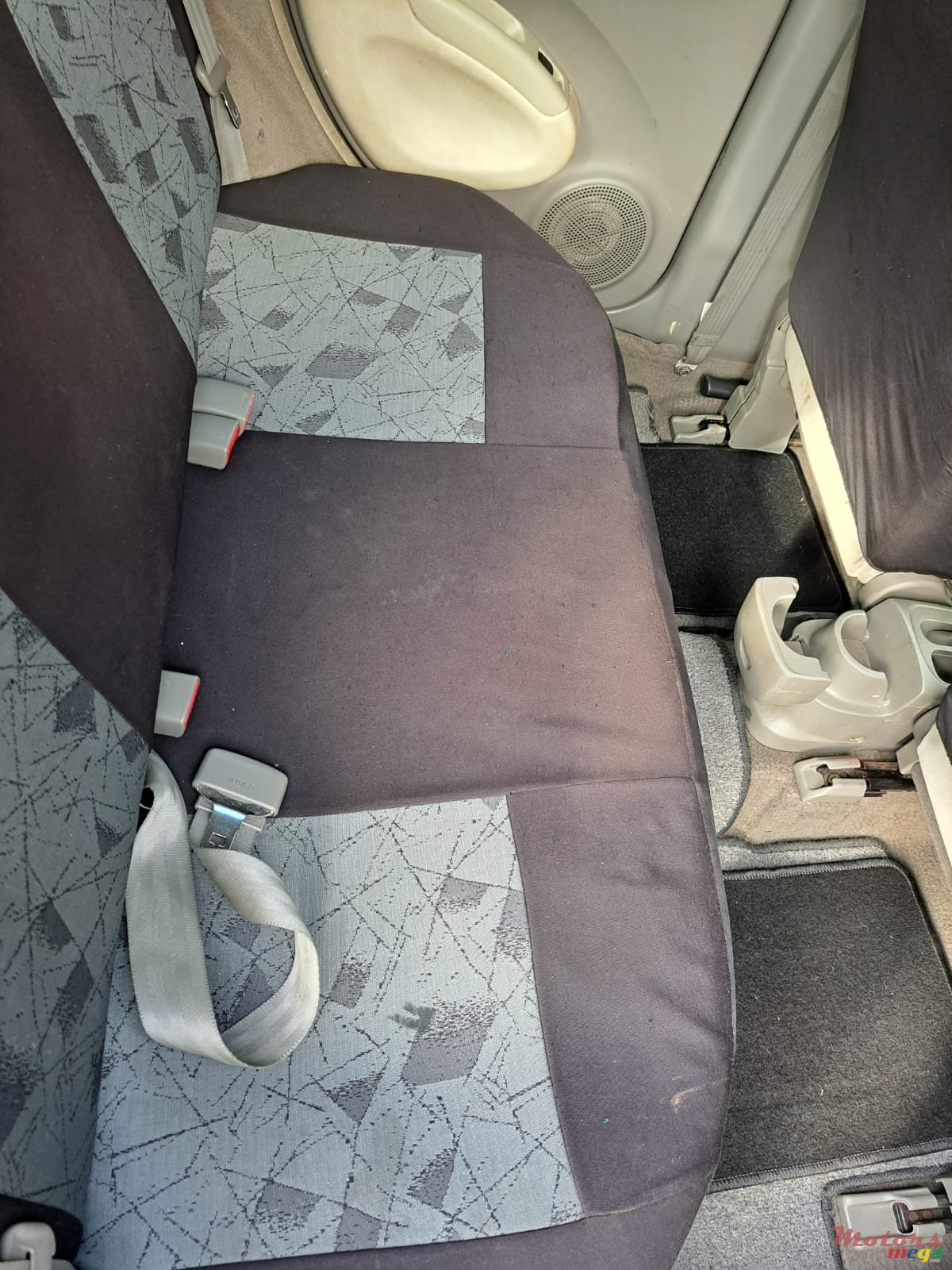 2005' Nissan March photo #6