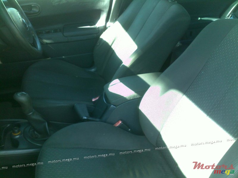 2004' Renault Megane Mk2 photo #6