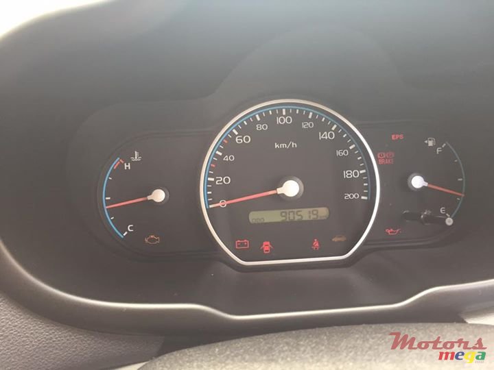 2008' Hyundai i10 photo #6