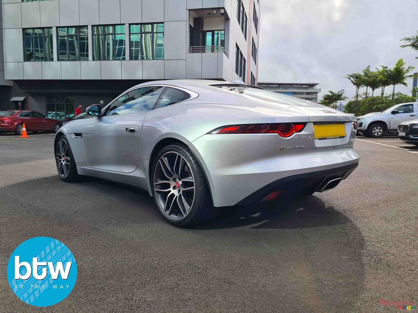 2021' Jaguar F-Type P300 photo #4