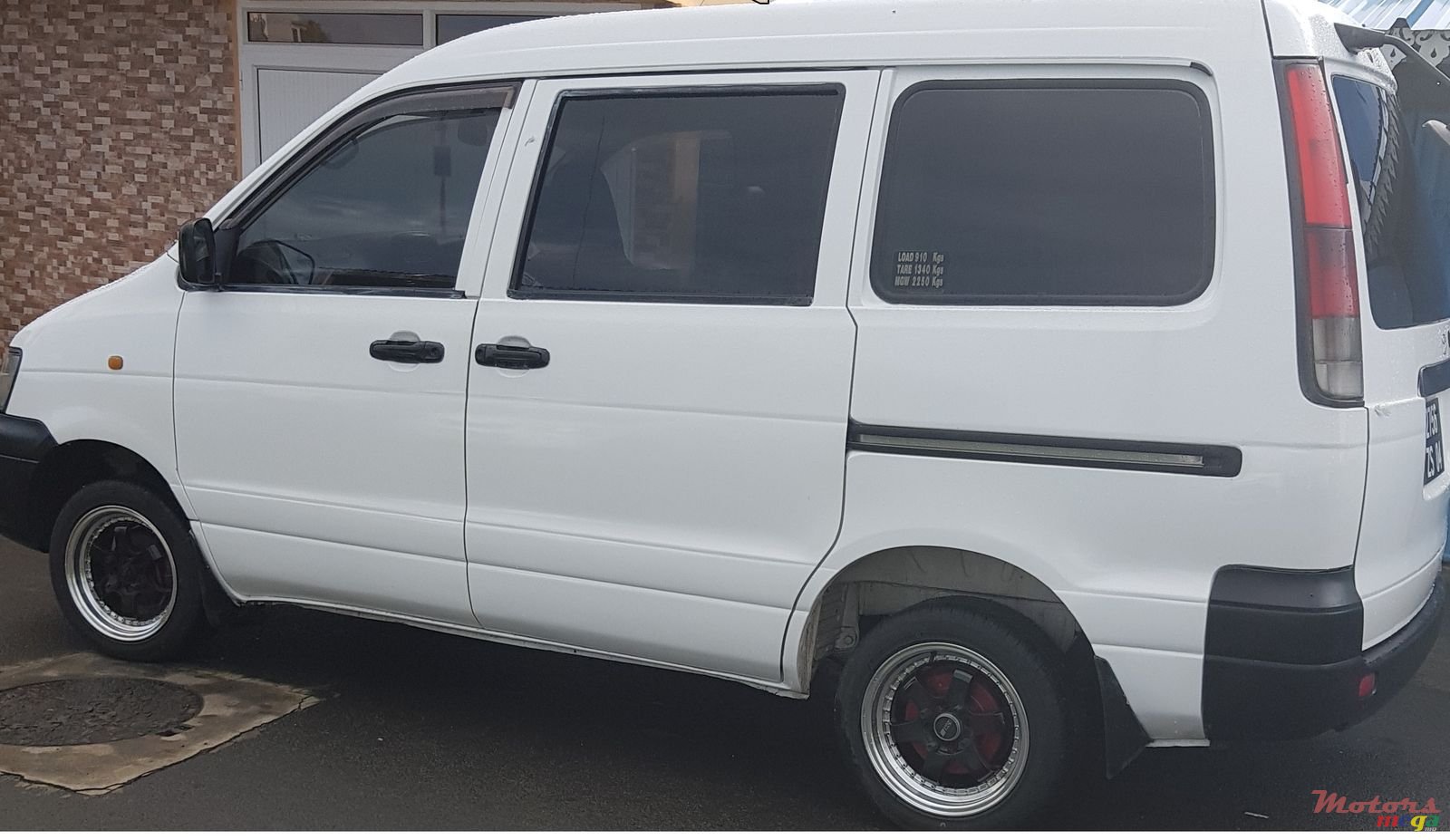 2004' Toyota LiteAce GOODS VEHICLE photo #3