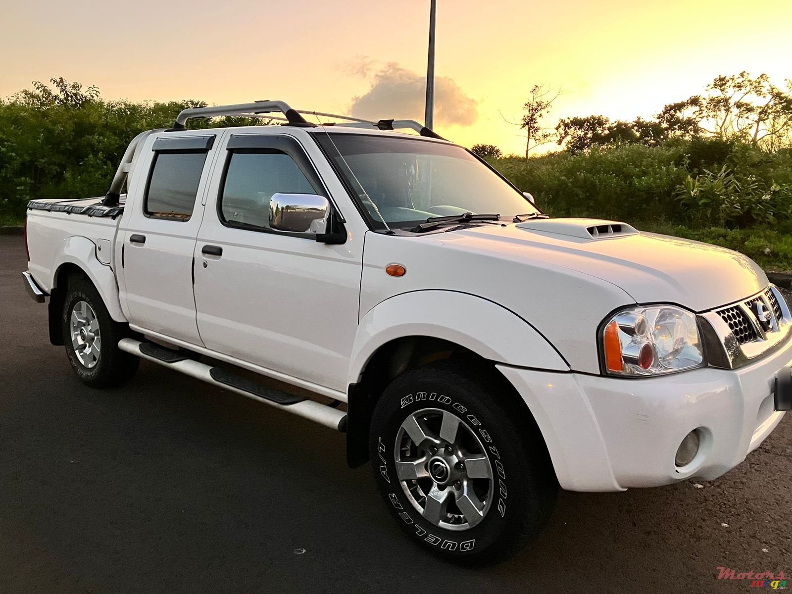 2014' Nissan NP300 photo #4