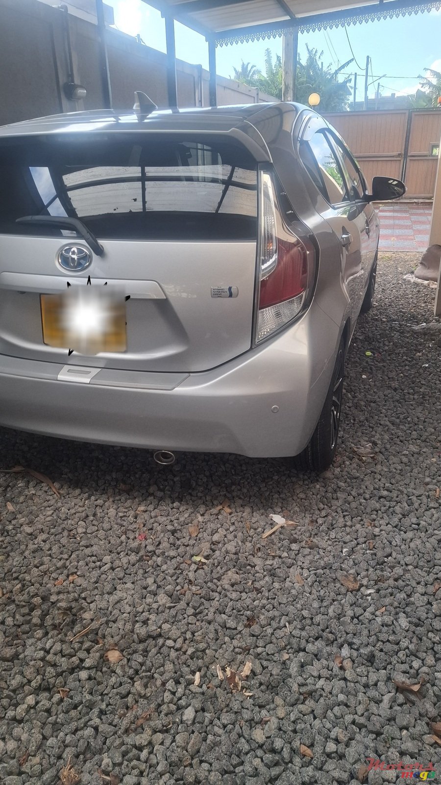 2016' Toyota Aqua photo #3