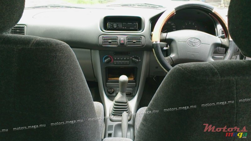 1997' Toyota Corolla ee111 se saloon photo #4