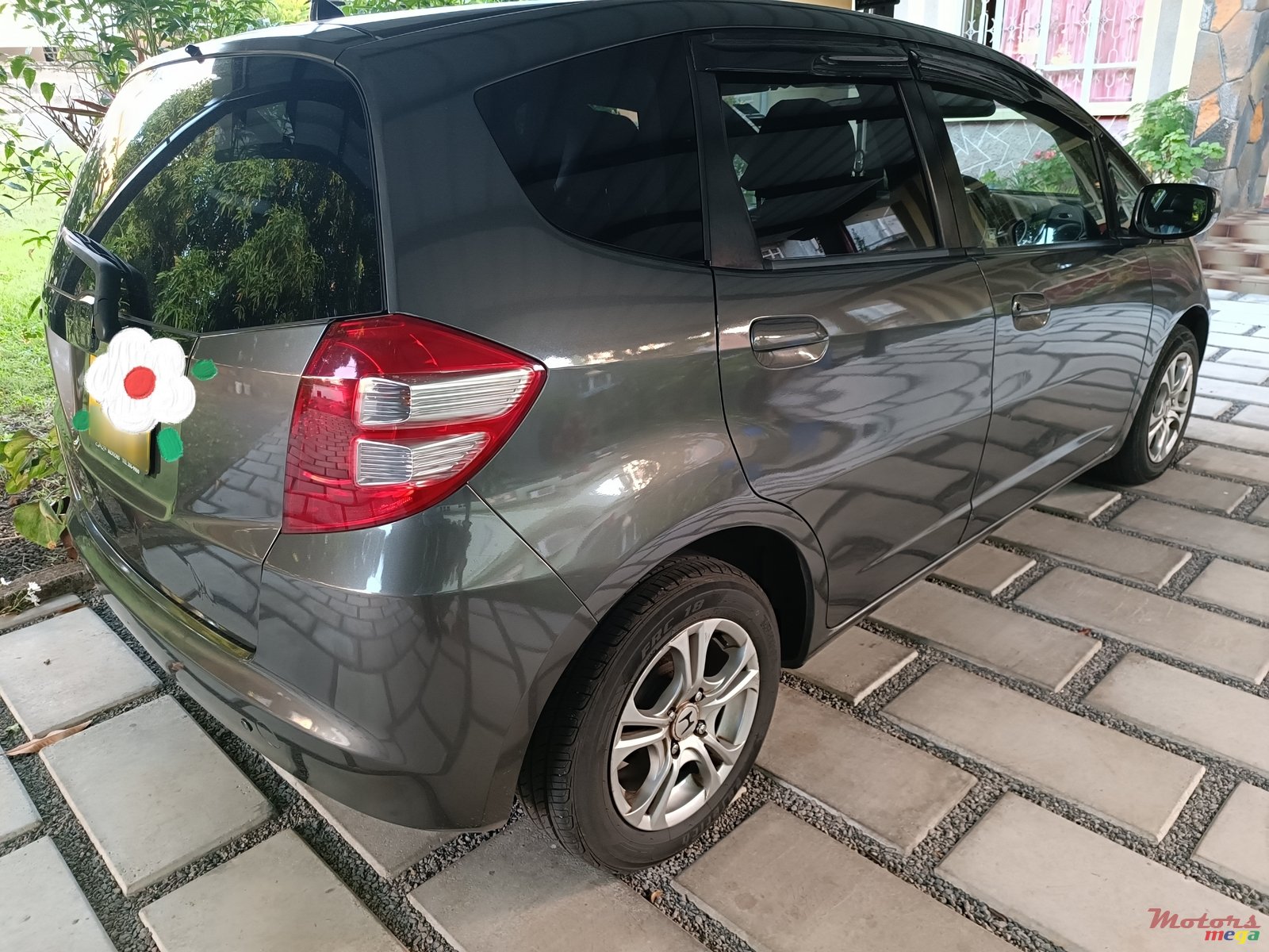 2008' Honda Fit photo #1