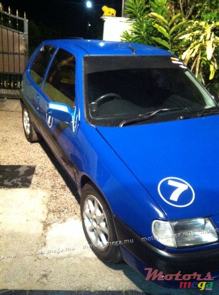 1997' Citroen Saxo photo #1