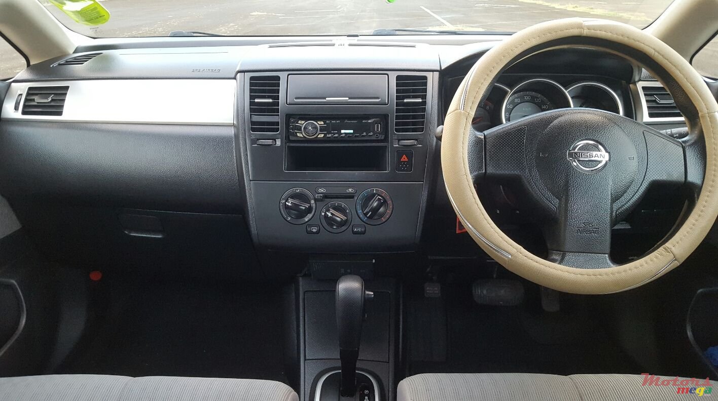 2007' Nissan Tiida photo #7