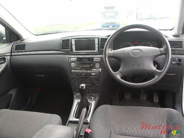 2002' Toyota photo #2