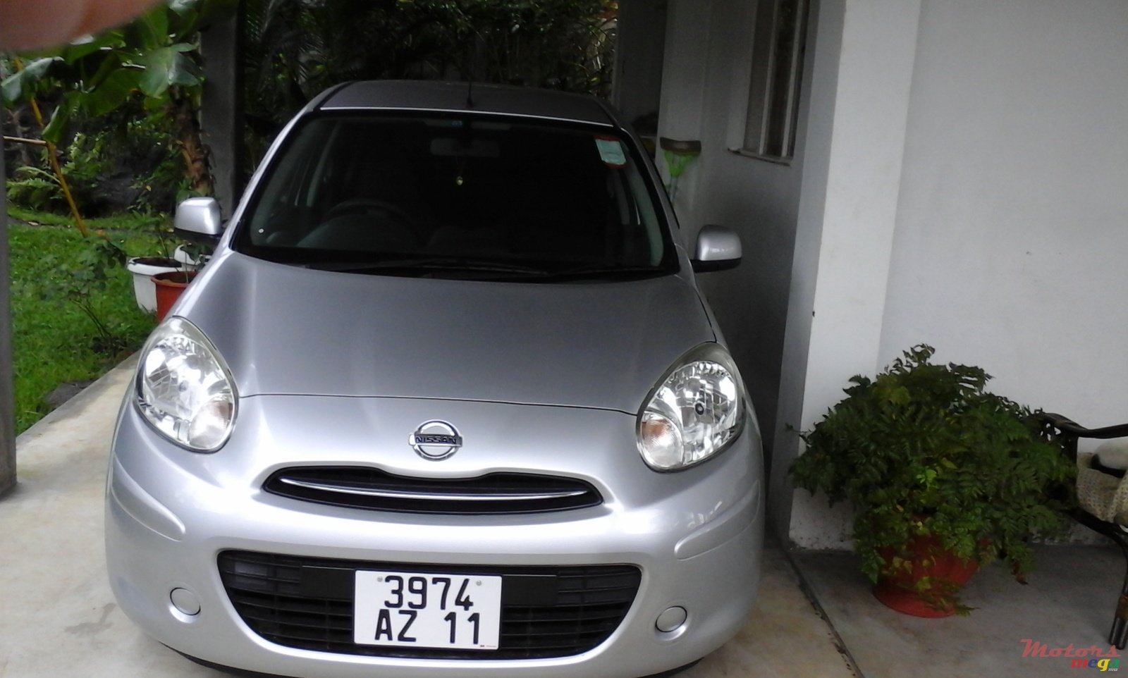 2011' Nissan March photo #1