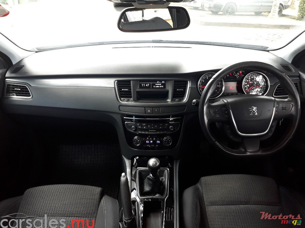 2013' Peugeot 508 1.6 T photo #5