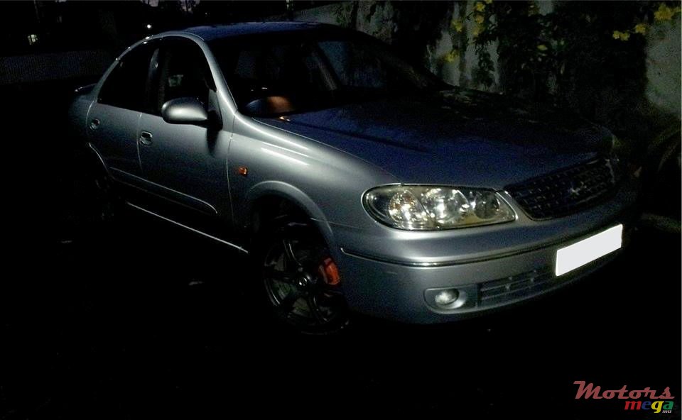 2004' Nissan Sunny photo #1