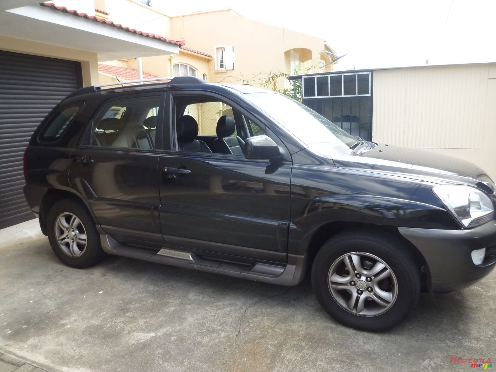 2006' Kia Sportage photo #1