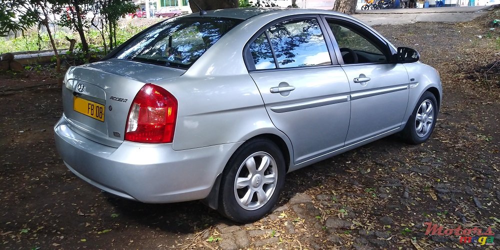2008' Hyundai Accent GLS photo #3