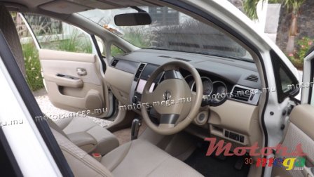 2008' Nissan photo #4