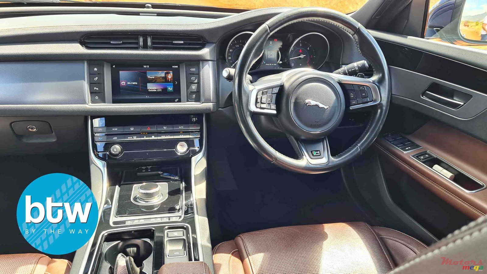 2018' Jaguar XFR photo #5