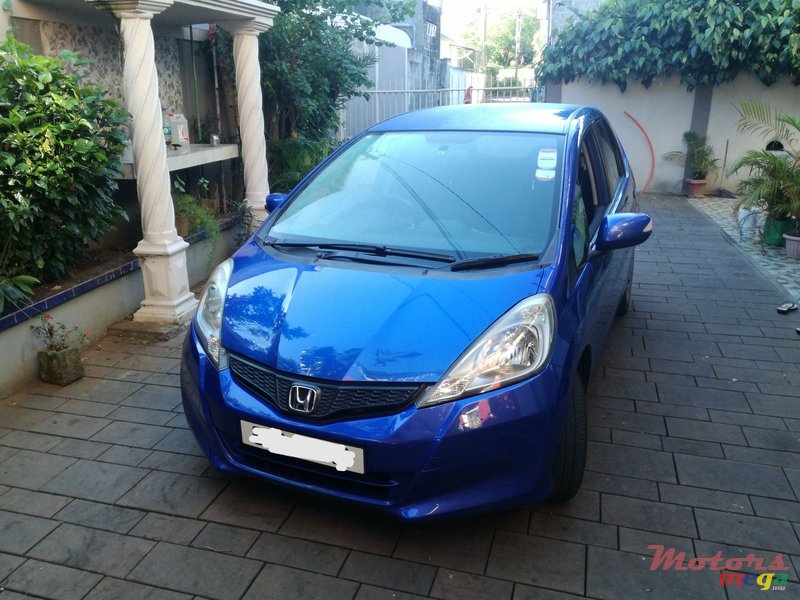 2011' Honda Fit photo #1