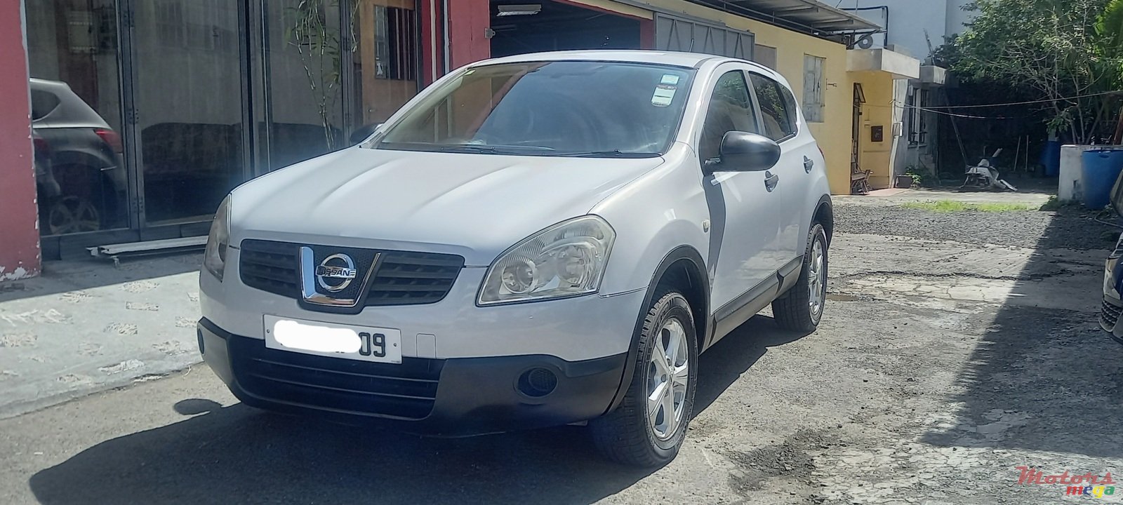 2009' Nissan Qashqai photo #2