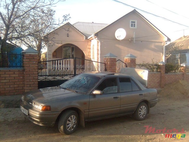 1995' Mazda 323 FAMILIA LOCAL photo #1