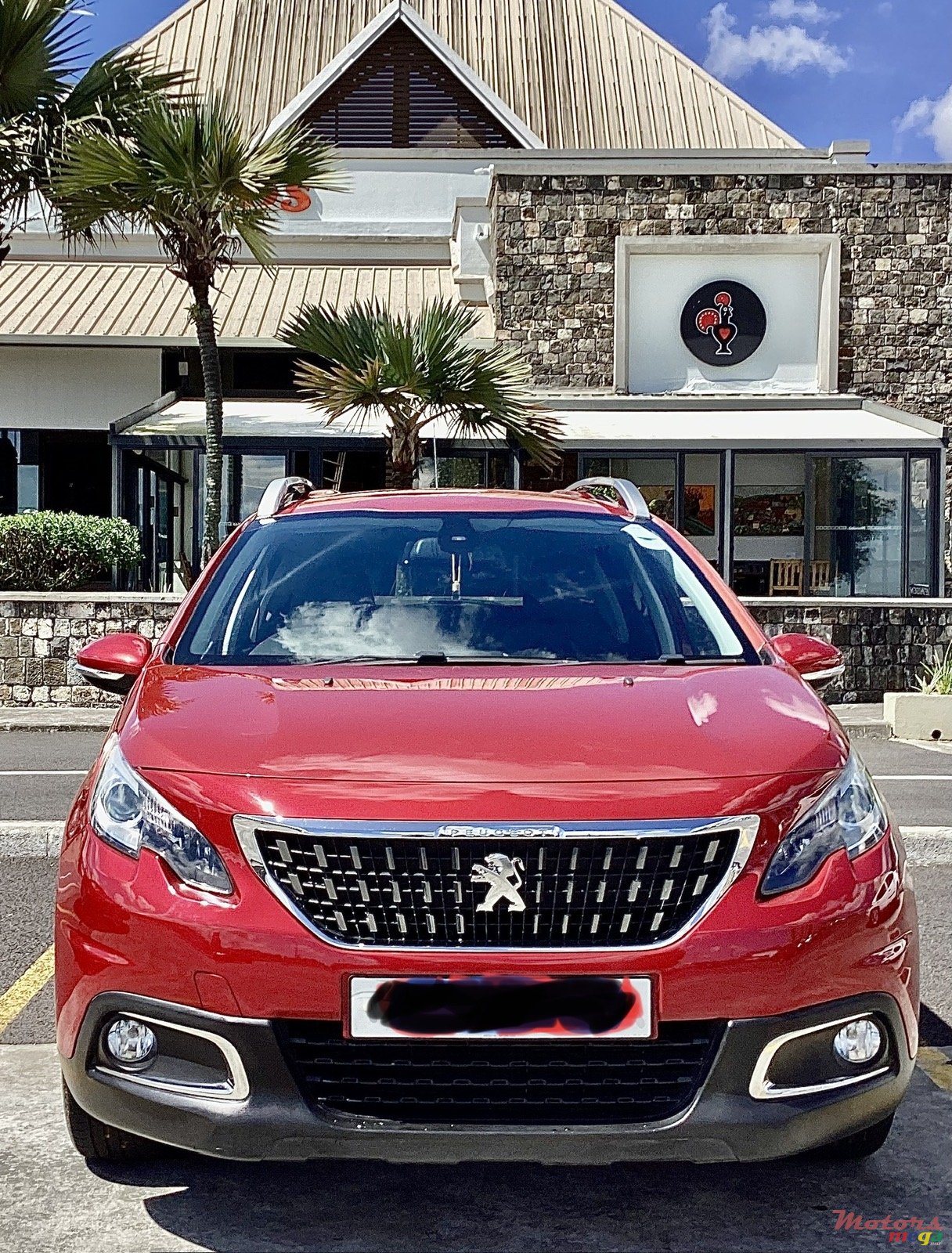 2018' Peugeot 2008 PURETECH-57844117 photo #1