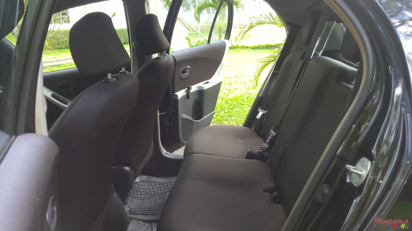 2007' Toyota Yaris photo #7