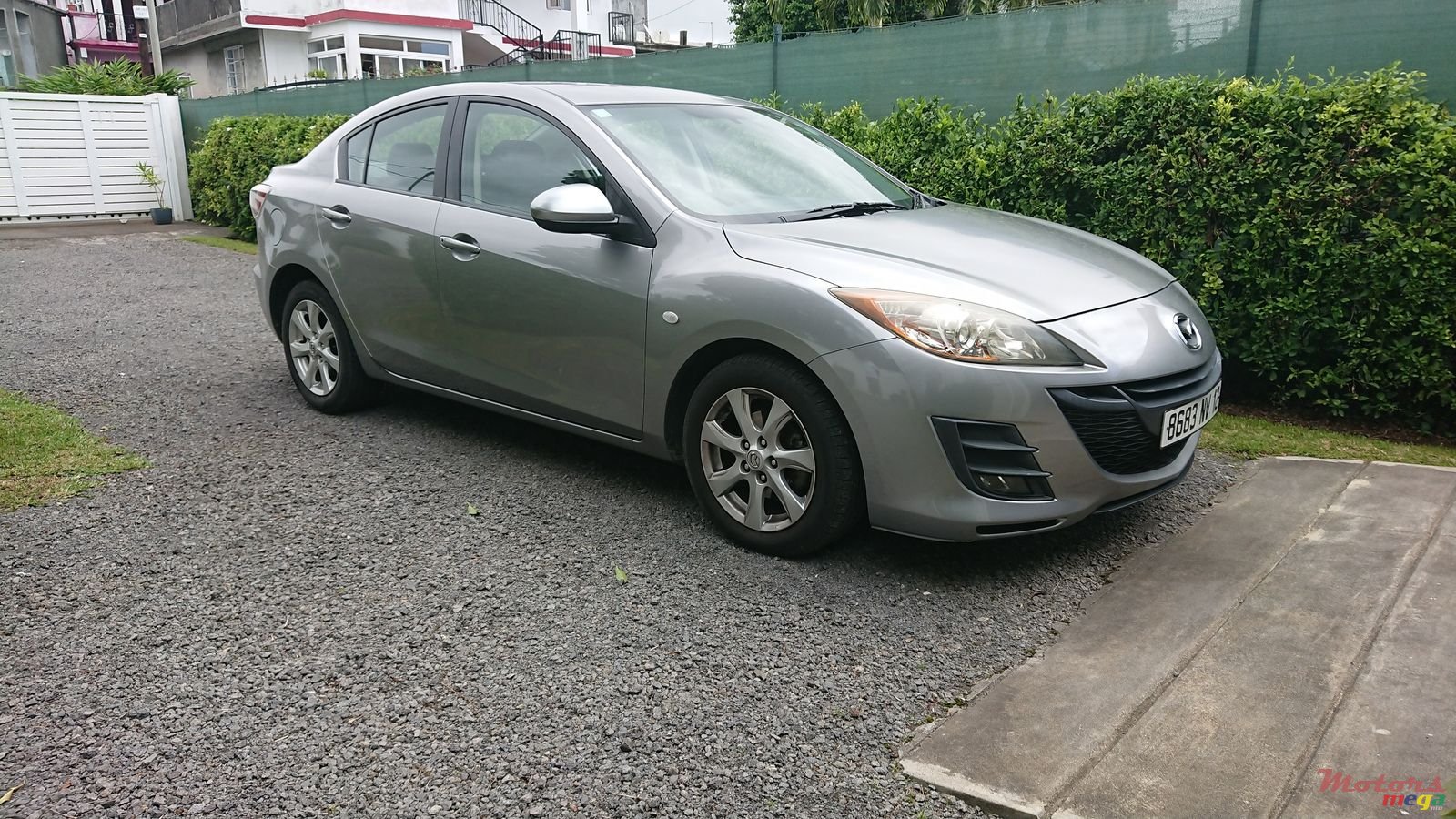 2012' Mazda 3 photo #1