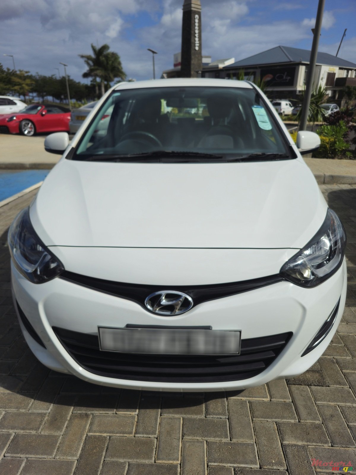 2015' Hyundai i20 photo #1