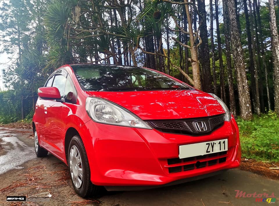 2011' Honda Fit photo #1