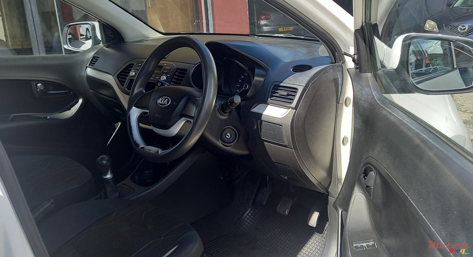 2014' Kia Picanto photo #5