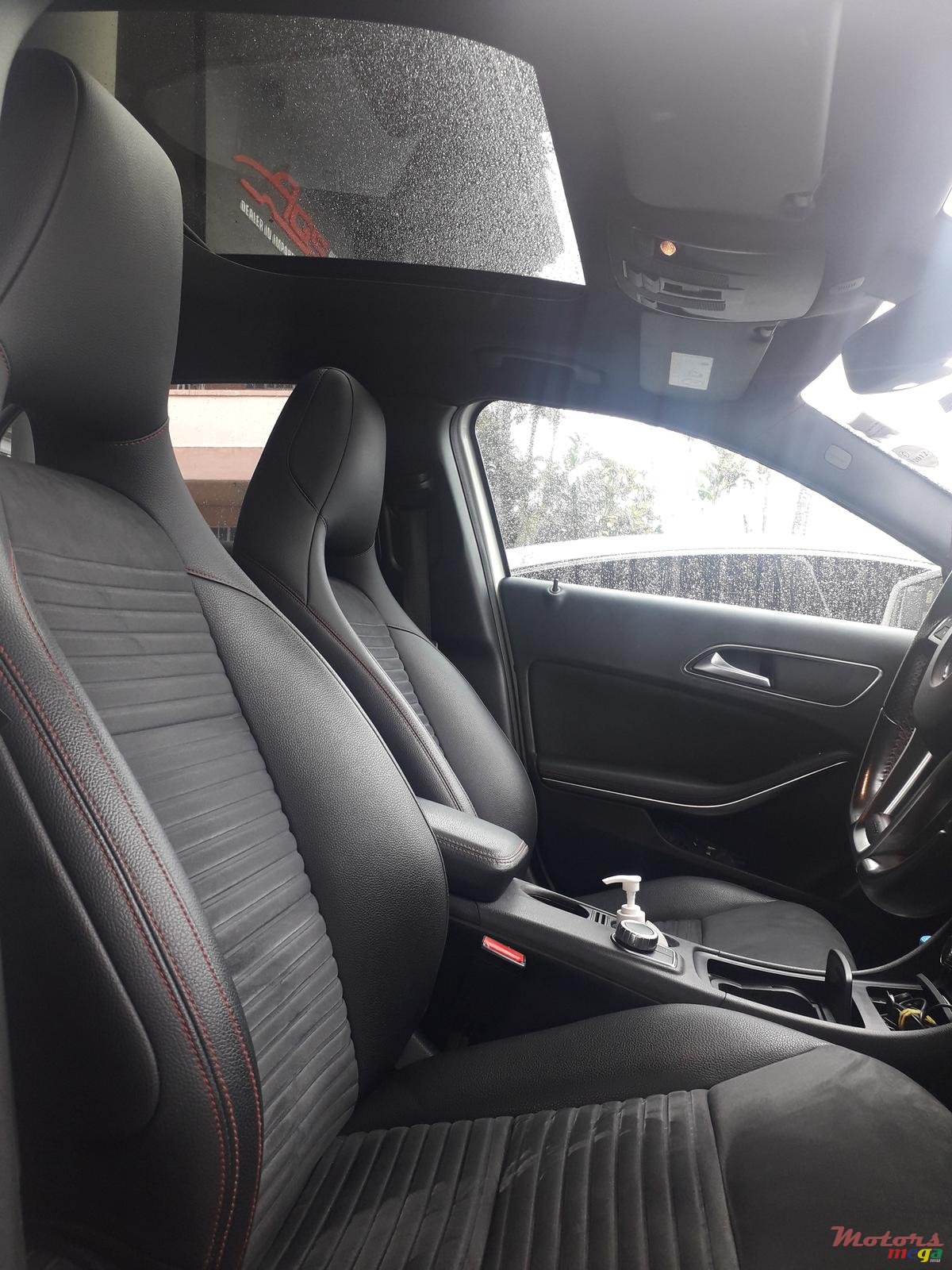 2016' Mercedes-Benz GLA-Class GLA 200 AMG photo #5