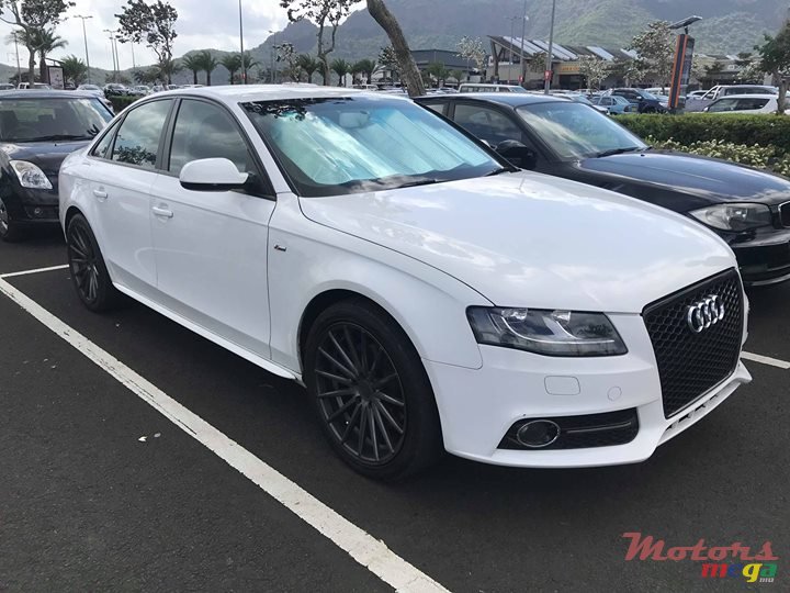 2012' Audi A4 photo #1