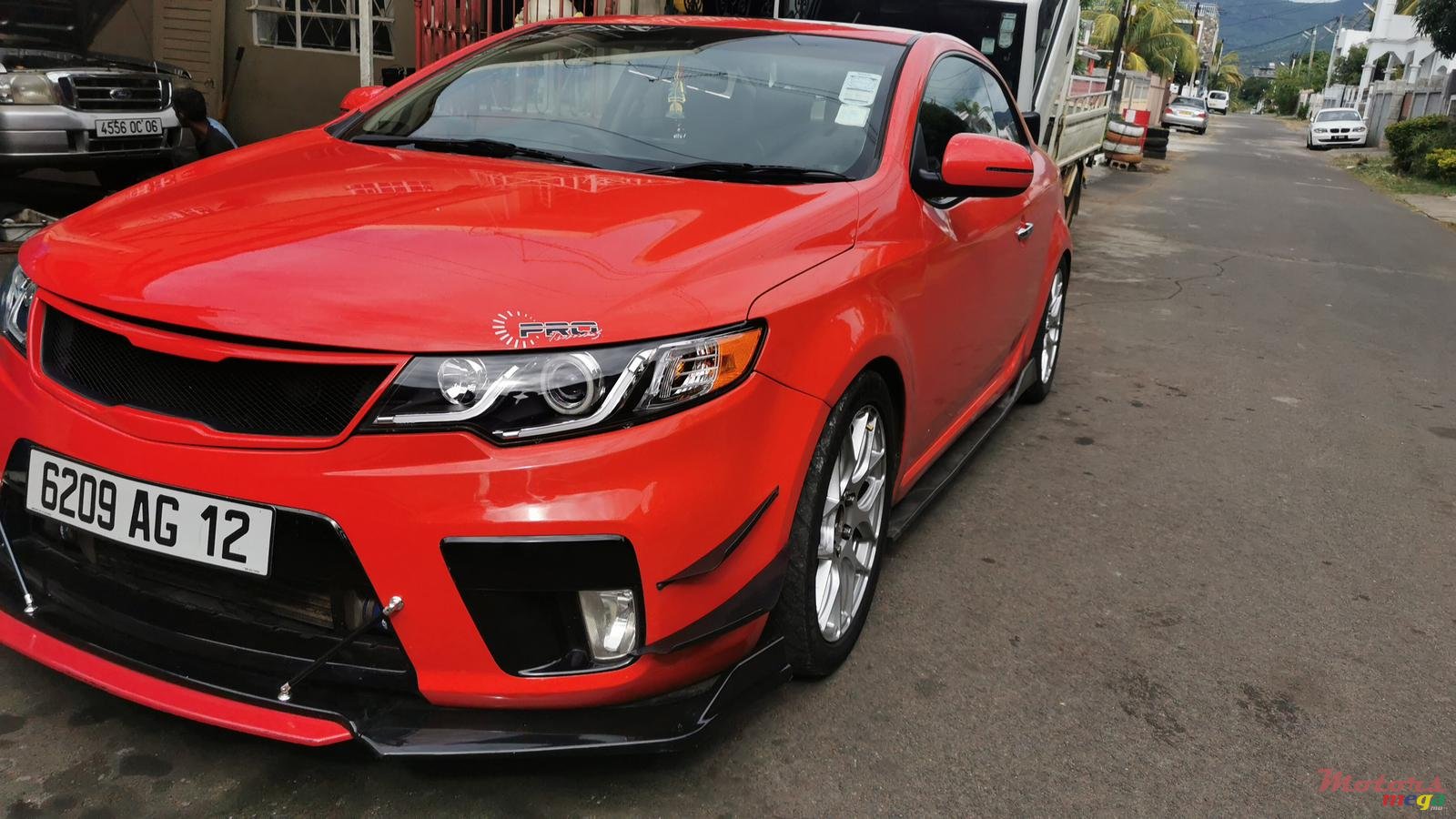 2012' Kia Koup photo #7