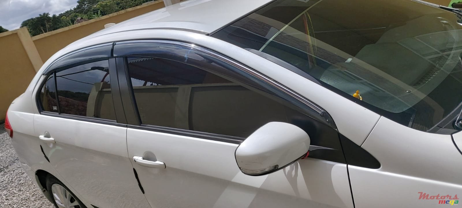 2016' Suzuki Ciaz photo #6