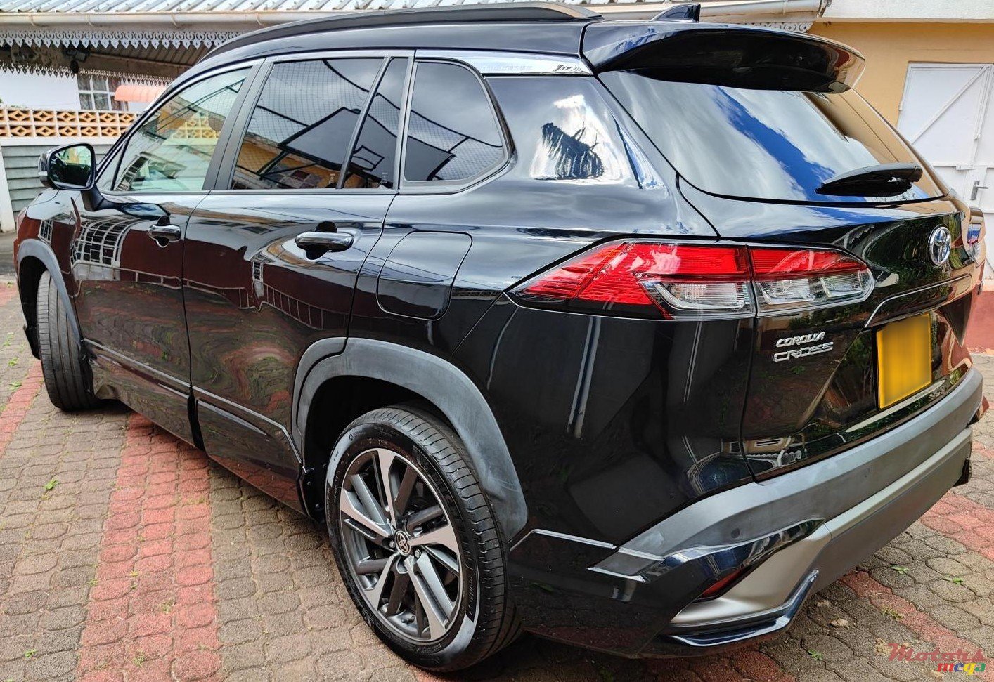 2022' Toyota Corolla Cross MODELISTA photo #2