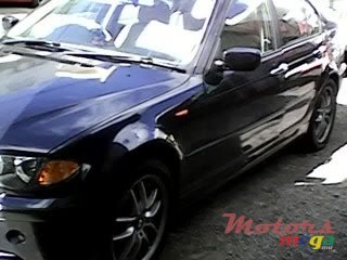 2002' BMW 318 photo #4