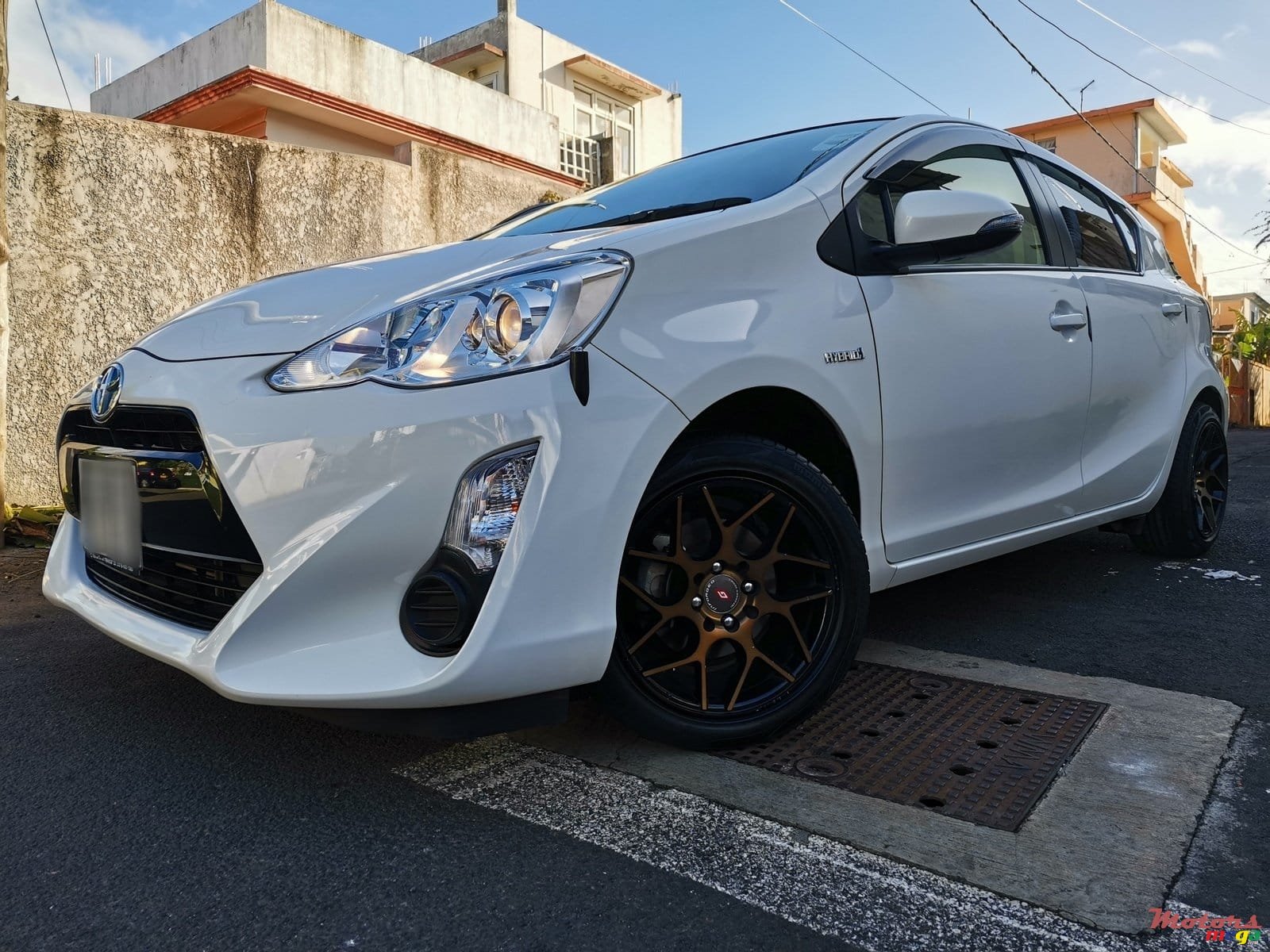 2016' Toyota Aqua photo #4