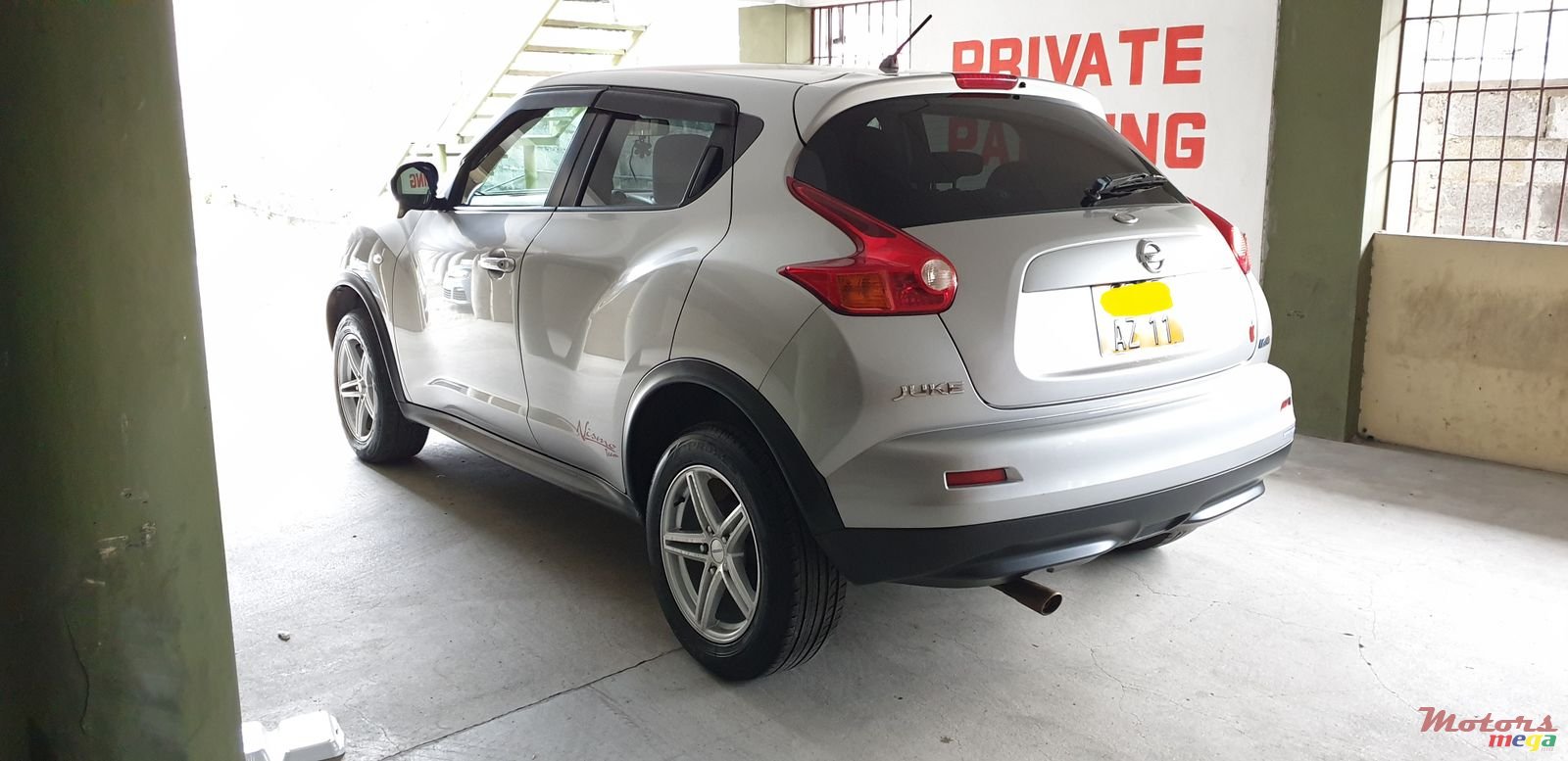 2011' Nissan Juke photo #3