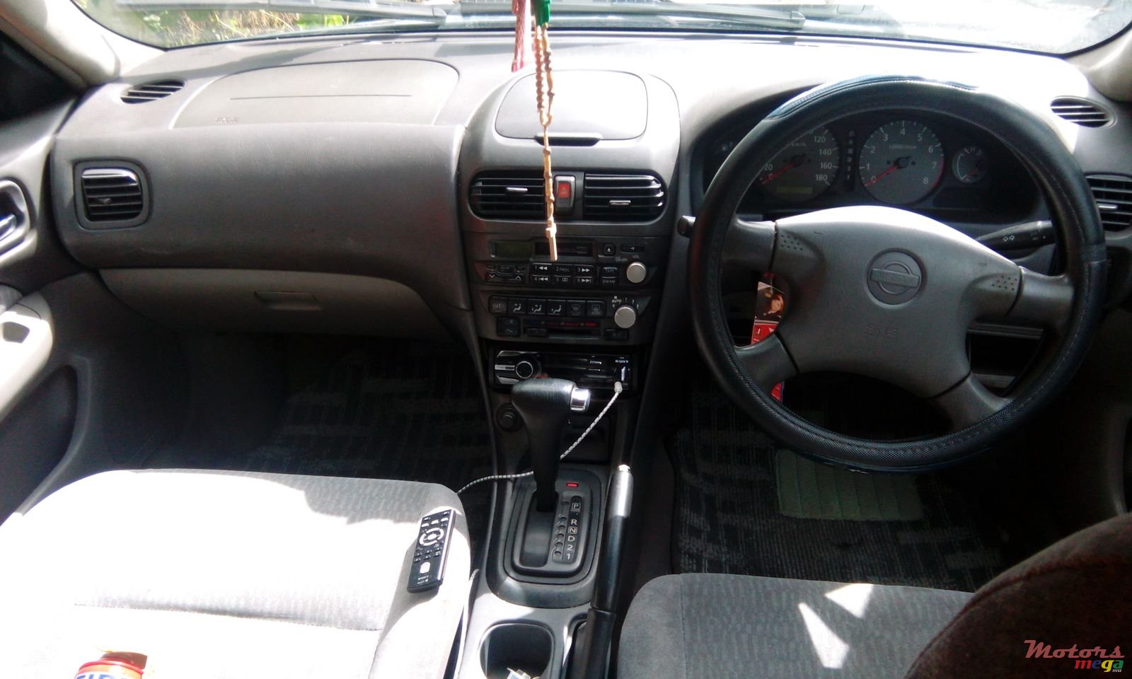 1999' Nissan photo #3